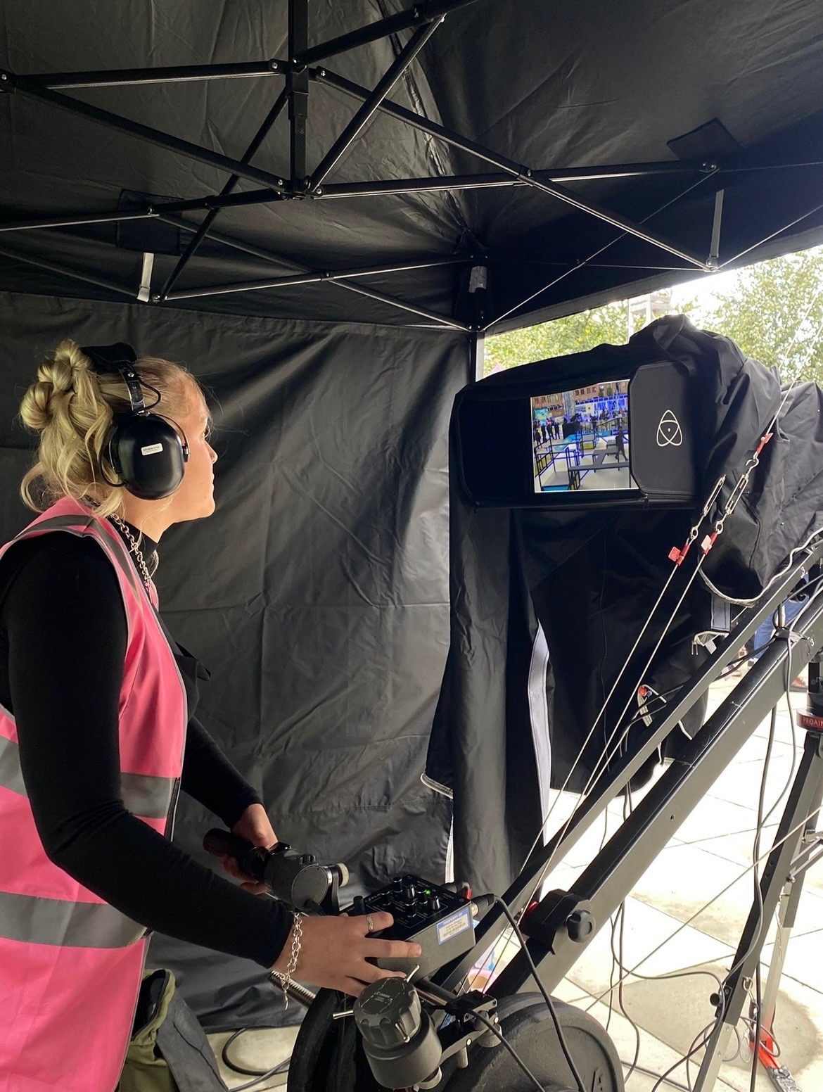 Ellie Lapping Camera Woman